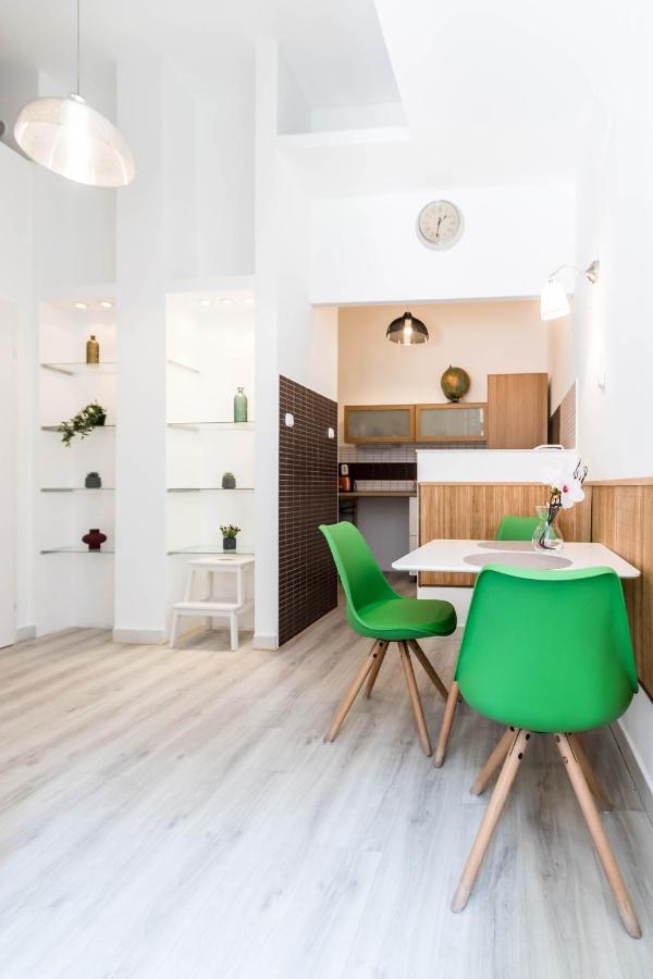 Leda'S Apartment Next To The Danube And Fashion Street Budapest Esterno foto
