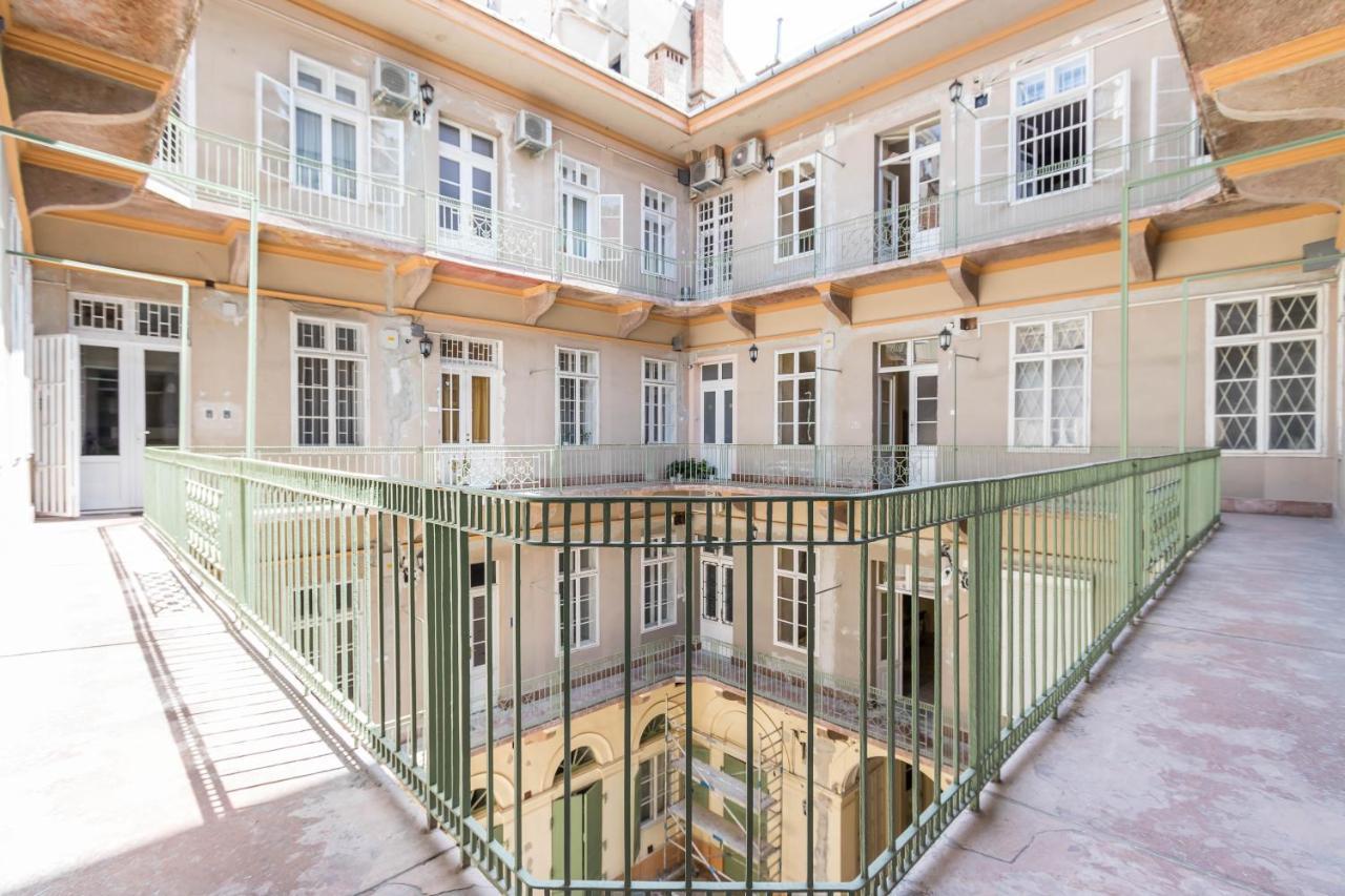 Leda'S Apartment Next To The Danube And Fashion Street Budapest Esterno foto