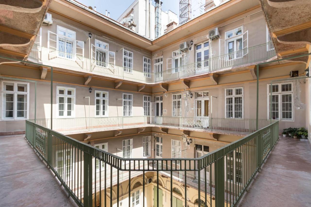 Leda'S Apartment Next To The Danube And Fashion Street Budapest Esterno foto
